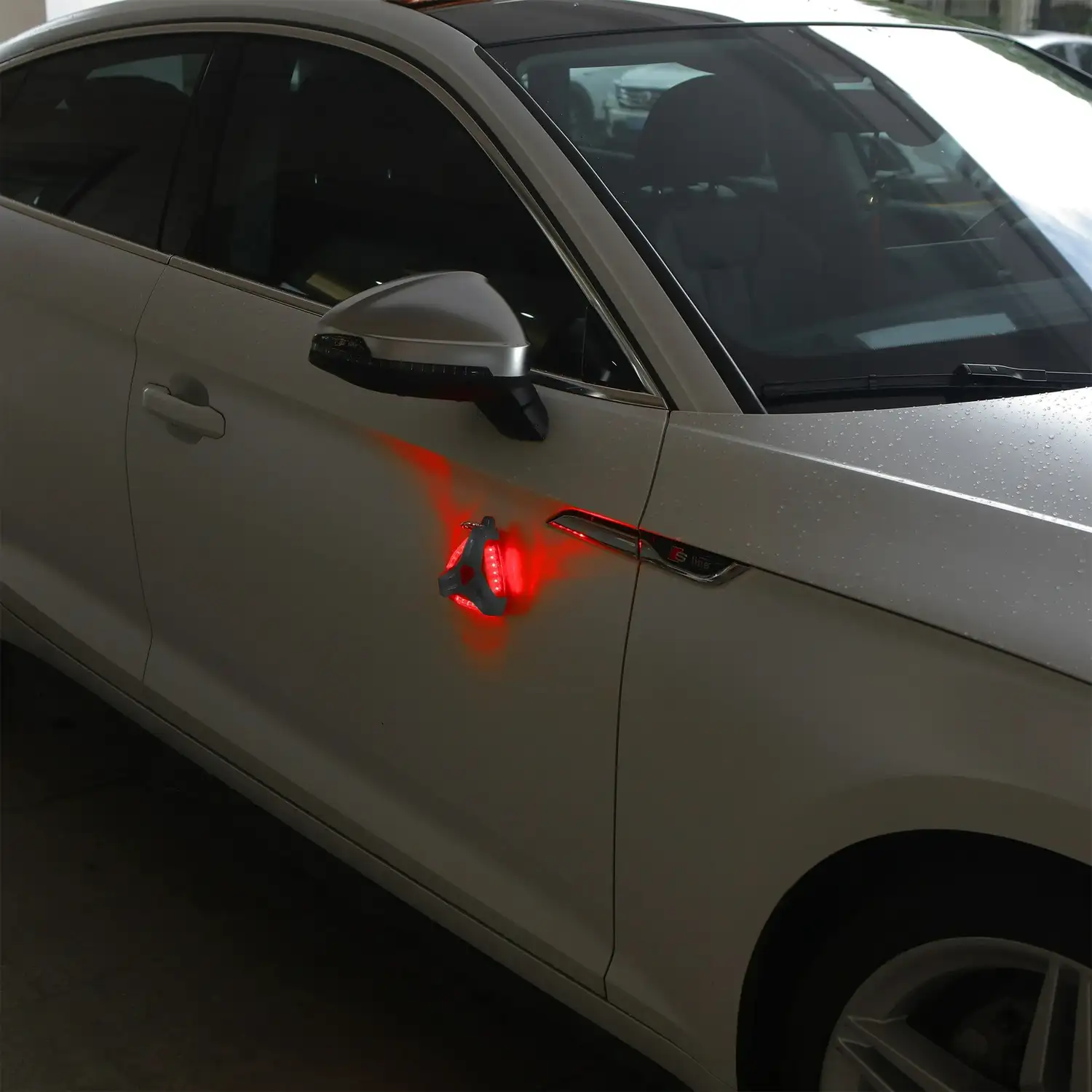 Hyper Tough, 200-Lumen Emergency Roadside Light, One Size - Görsel 3